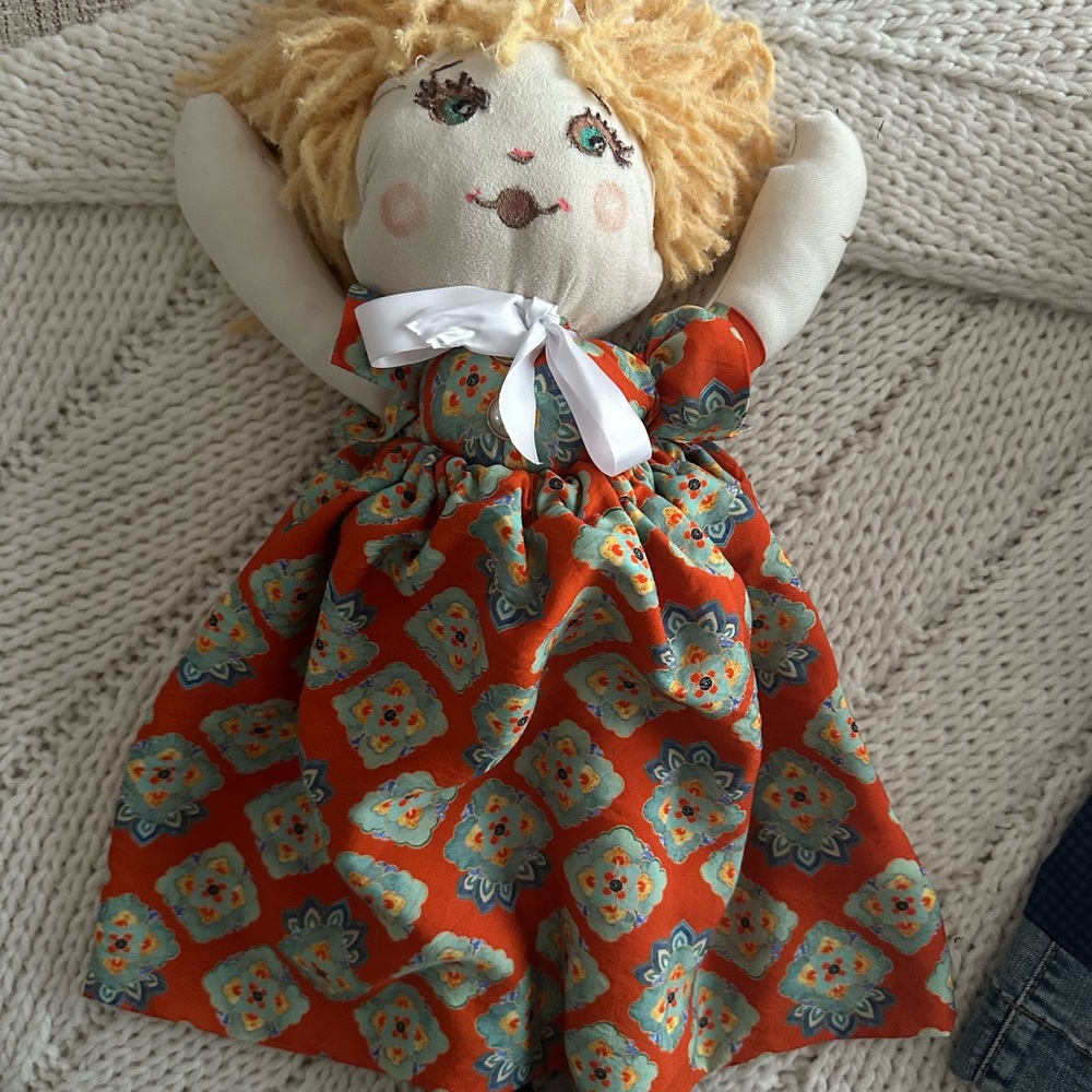 Charming Rag Doll - Picture 3 of 6